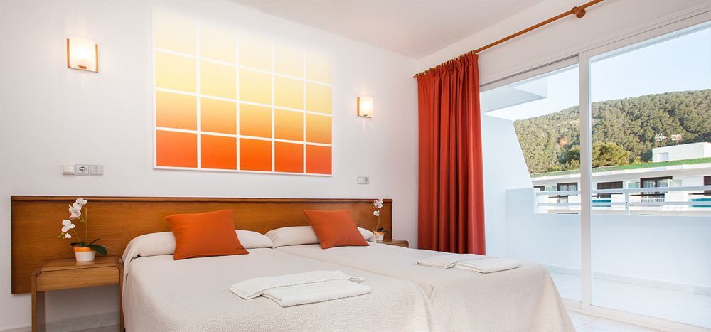 Typic Oasis Sa Tanca Apartment Cala Llonga  Exterior foto