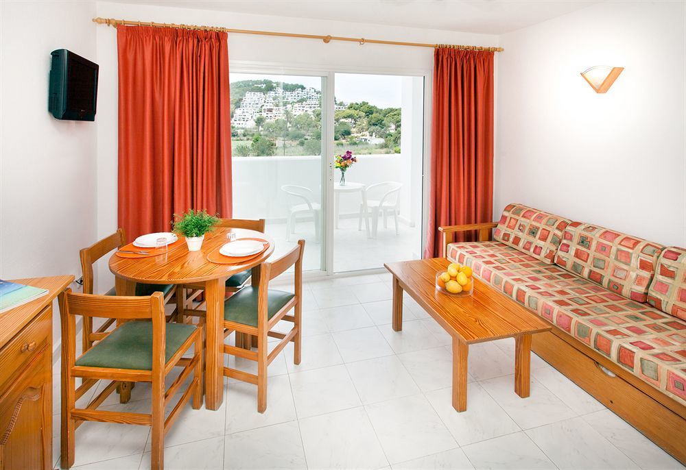Typic Oasis Sa Tanca Apartment Cala Llonga  Exterior foto